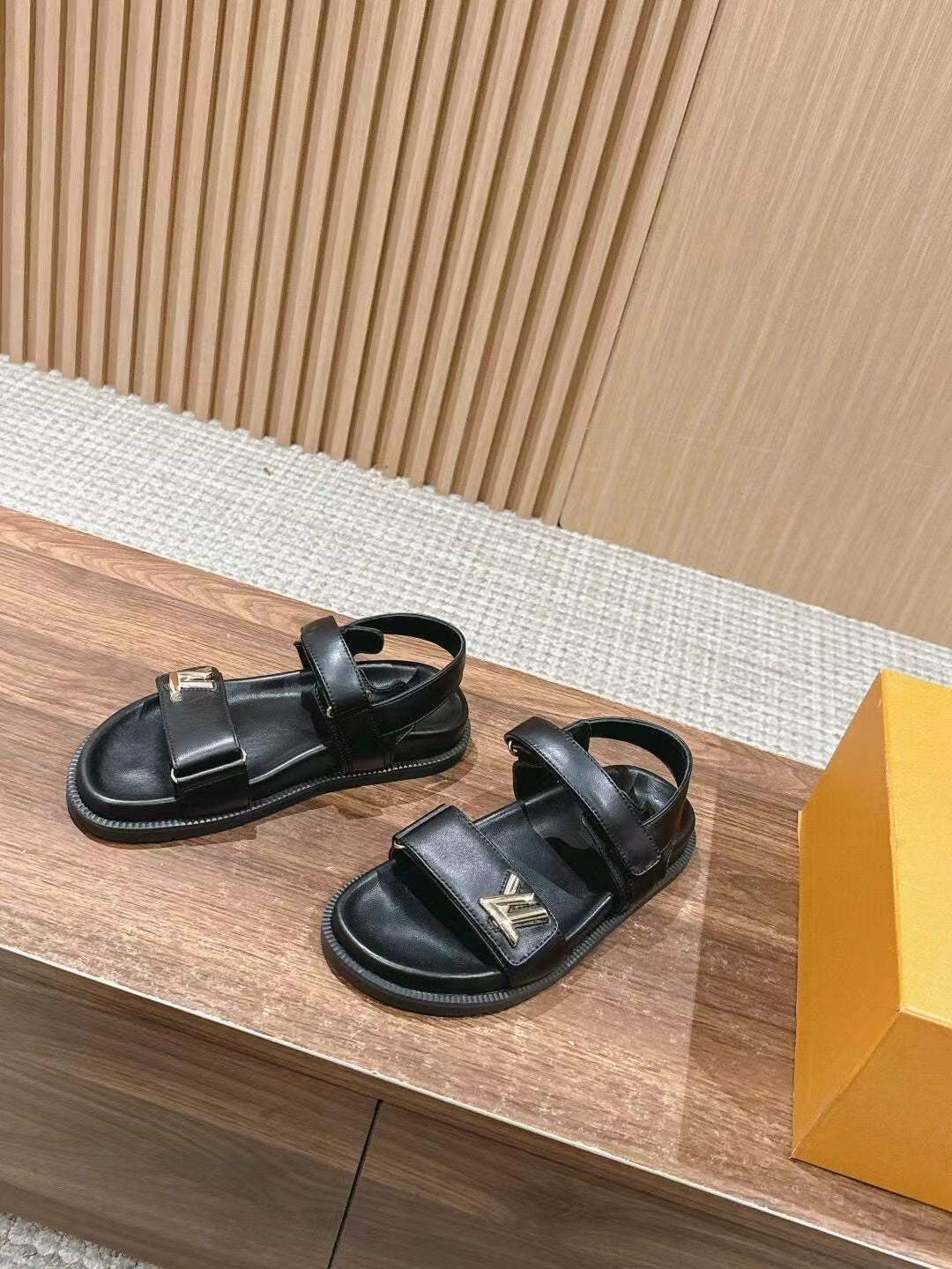 Classic sandals